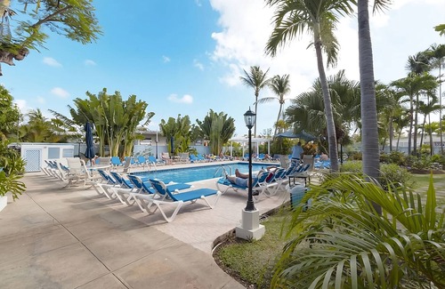 St. Lawrence Gap Apartment | 4 Upscale Units Close to Harrison's Cave Eco-Adventure Park! FREE Parking, Pool