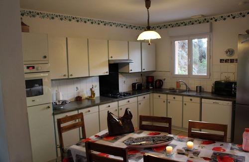 Ensues-la-Redonne Villa | 4* villa in Provence with sea view, 50m from the calanque.