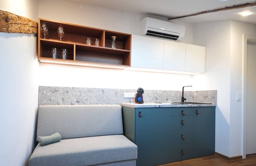 Izola Apartment | 4 Winds Apartments - Tiny Studio with Kitchenette in Izola