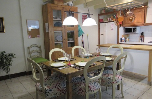 La Courade House | 4 x Star Retreat in Cognac Area Town.