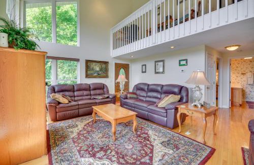 Dan River House | 40-Acre Ararat Escape On-Site Trails and Mtn Views!