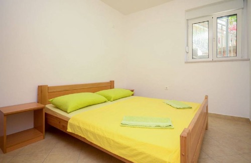 Cove Basina (Jelsa) Apartment | 40 m² Apartment ∙ 1 bedroom ∙ 4 guests