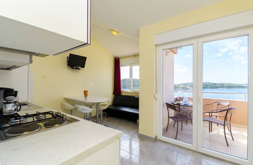 Rogoznica Apartment | 40 m² Apartment ∙ 1 bedroom ∙ 4 guests