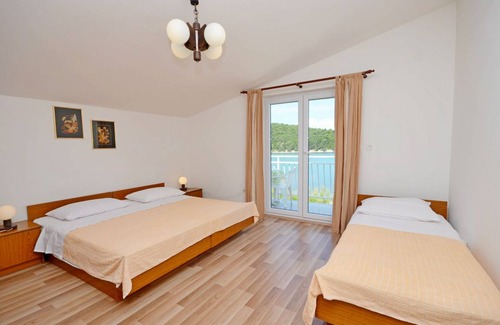 Jadrtovac Apartment | 40 m² Apartment ∙ 1 bedroom ∙ 4 guests