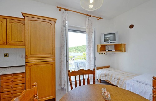 Jadrtovac Apartment | 40 m² Apartment ∙ 1 bedroom ∙ 4 guests
