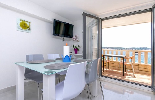 Rogoznica Apartment | 40 m² Apartment ∙ 1 bedroom ∙ 3 guests