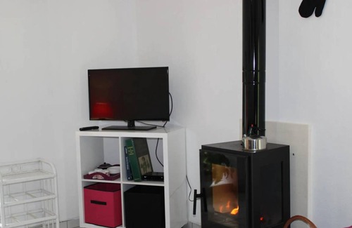 Chatel-de-Neuvre House | 40 m² House ∙ 1 bedroom ∙ 3 guests