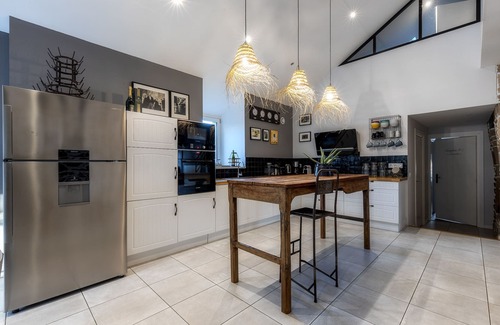 Sarzeau Cottage | 400 m from the sea and Duer beach (Golfe du Morbihan) Magnificent Longère (traditional farmhouse)