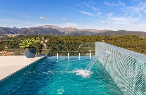Buger House | 400 m² House ∙ 4 bedrooms ∙ 8 guests