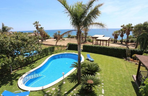 L Almadrava Villa | 400 m² Villa ∙ 4 bedrooms ∙ 8 guests