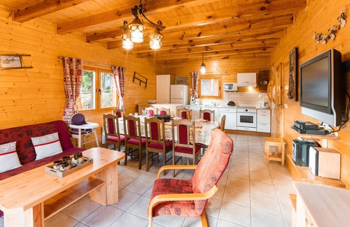 Le Devoluy Ski Chalet | 400m from the slopes, comfortable chalet for 10