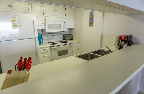 Myrtle Beach Condo | 401 Direct Oceanfront 2 bedroom/2 bath condo