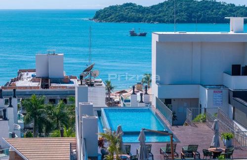 Centro Apartment | 402 Flat Moderno e Bem Localizado a 120 metros da praia de Bombinhas Até 4 Pessoas