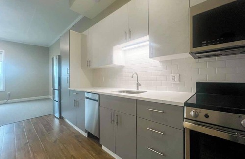 Morgan Apartment | 402 Modern Brand New Studio Apartment