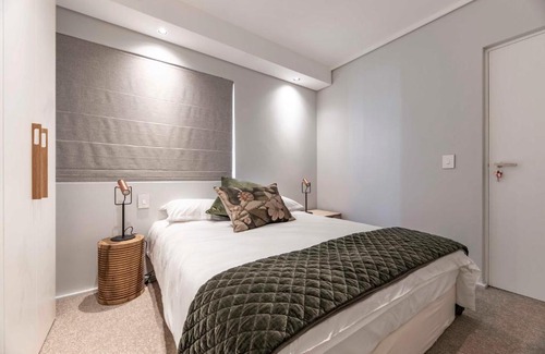 Sea Point Apartment | 407 The Cosmopolitan