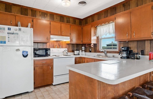 Kitty Hawk Cottage | 4085 Ten Forward * 5 Min Walk to Beach