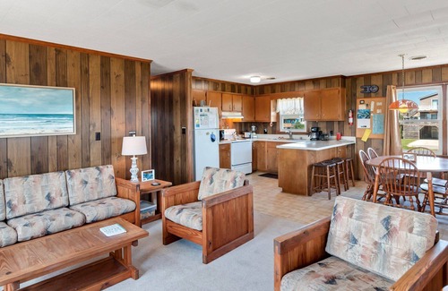 Kitty Hawk Cottage | 4085 Ten Forward * 5 Min Walk to Beach
