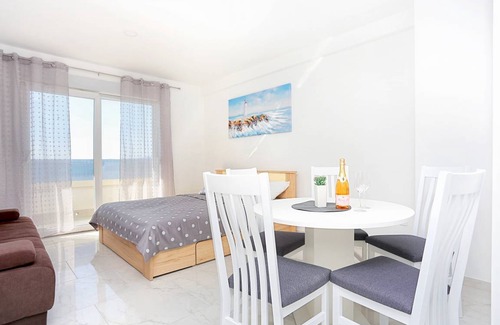 Zivogosce Apartment | 41 m² Apartment ∙ 1 bedroom ∙ 5 guests
