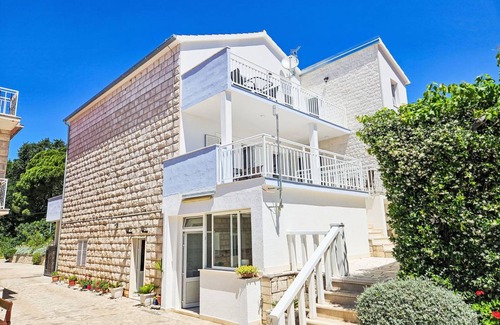 Cove Tri Zala (Zrnovo) Apartment | 41 m² Apartment ∙ 2 bedrooms ∙ 4 guests