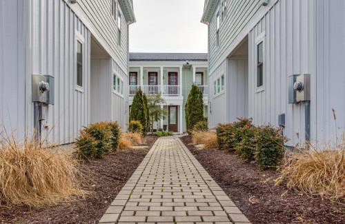 Northeast Virginia Beach House | 410B The King Neptune House
