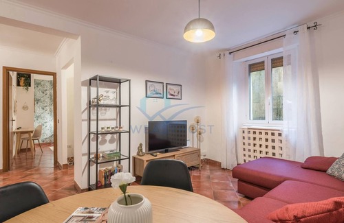 Suburbio XI della Vittoria Apartment | 42 - Augusto Conti · Tiny secret garden in Trionfa