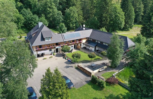 St. Blasien Apartment | 42 m² Apartment ∙ 1 bedroom ∙ 4 guests