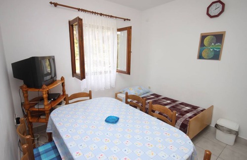 Municipality of Kali Apartment | 42 m² Apartment ∙ 2 bedrooms ∙ 5 guests