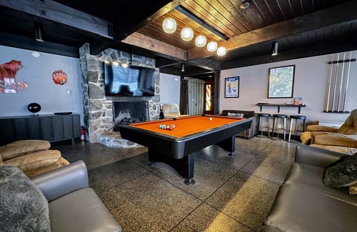 Whitefield House | 427 m² House ∙ 4 bedrooms ∙ 8 guests