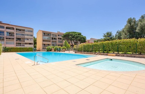 Sainte-Maxime Apartment | 43 m² Apartment ∙ 2 bedrooms ∙ 5 guests