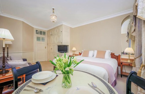 Mayfair Apartment | 44 Curzon Street By Mansley