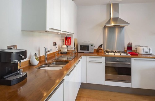 Dartmouth Cottage | 44 DART MARINA in Dartmouth