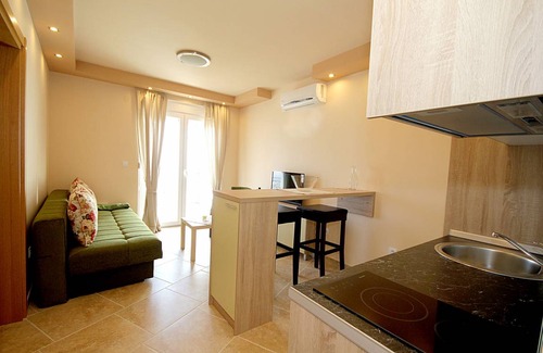 Sutomore Apartment | 44 m² Apartment ∙ 2 bedrooms ∙ 5 guests
