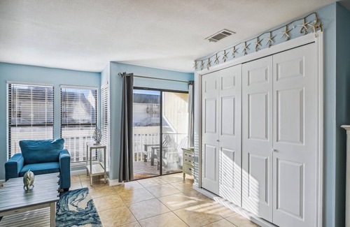 Holiday Isle Condo | 44 m² Condo ∙ 4 guests
