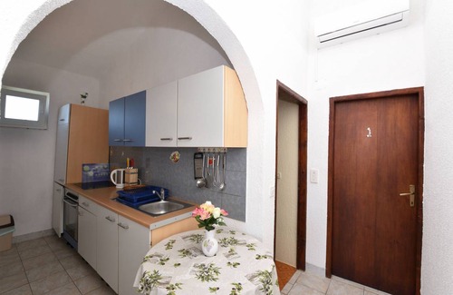 Primosten Burnji Apartment | 45 m² Apartment ∙ 2 bedrooms ∙ 4 guests
