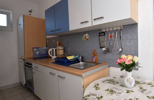 Primosten Burnji Apartment | 45 m² Apartment ∙ 2 bedrooms ∙ 4 guests