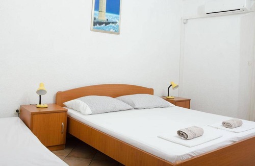 Sibinj Krmpotski Apartment | 45 m² Apartment ∙ 1 bedroom ∙ 3 guests