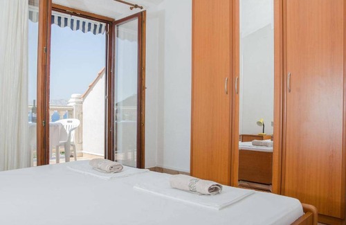Sibinj Krmpotski Apartment | 45 m² Apartment ∙ 1 bedroom ∙ 3 guests