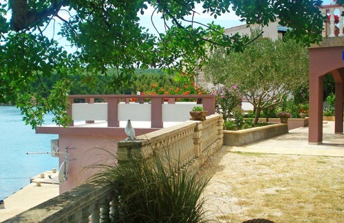 Obrovac Apartment | 45 m² Apartment ∙ 1 bedroom ∙ 4 guests