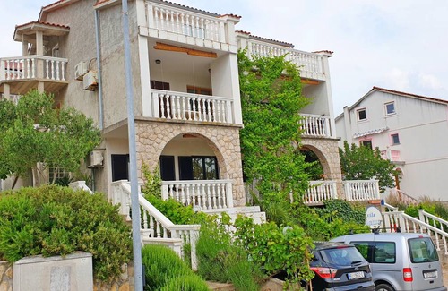 Municipality of Omisalj Apartment | 45 m² Apartment ∙ 1 bedroom ∙ 4 guests