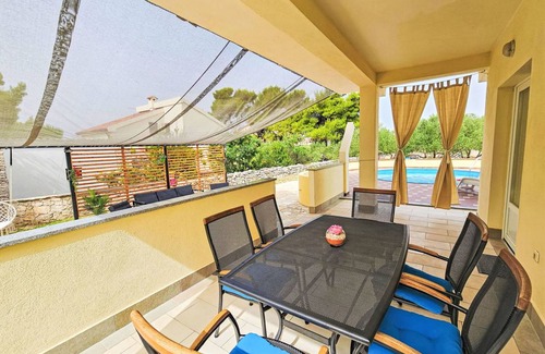 Sibenik Apartment | 45 m² Apartment ∙ 2 bedrooms ∙ 4 guests