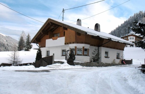 See Apartment | 45 m² Apartment ∙ 2 bedrooms ∙ 4 guests