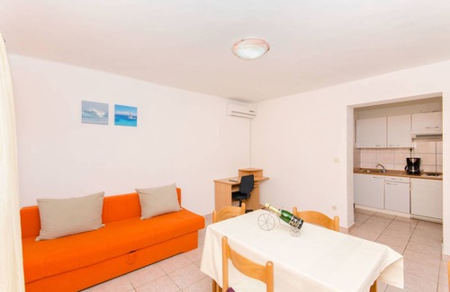 Baska Voda Apartment | 45 m² Apartment ∙ 1 bedroom ∙ 4 guests