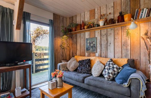 Zuid-Beijerland House | 45 m² Farmhouse ∙ 1 bedroom ∙ 2 guests
