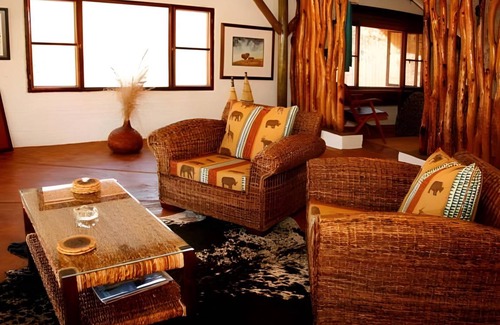 Kamanjab Cabin | 45 m² Lodge ∙ 3 guests
