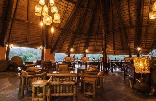 Kamanjab Cabin | 45 m² Lodge ∙ 3 guests