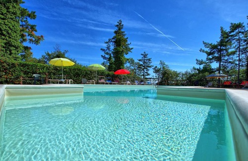 Scheggia Villa | 450 m² Villa ∙ 9 bedrooms ∙ 20 guests