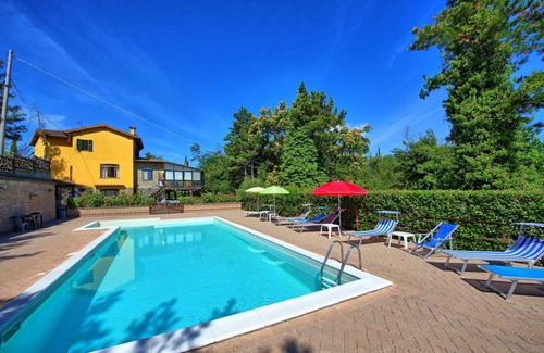 Scheggia Villa | 450 m² Villa ∙ 9 bedrooms ∙ 20 guests