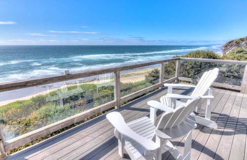 Seal Rock House | 454 m² House ∙ 5 bedrooms ∙ 10 guests