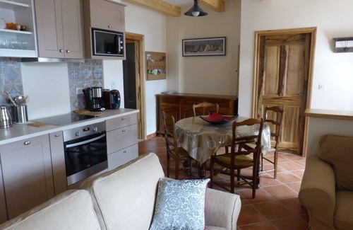 Hyeres House | 45m2 - Ground floor of a charming house, in quiet countryside, 3km from beaches.