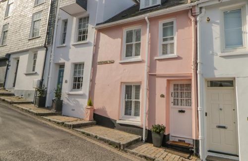 Dartmouth House | 46 Crowthers Hill